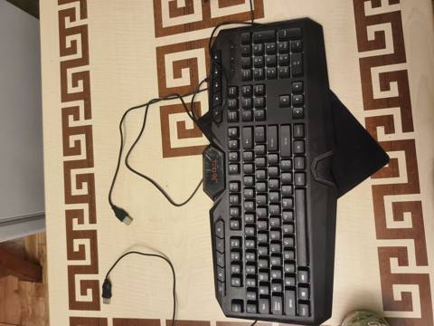 Redragon USB klaviatura - Tam ölçülü (nümerik bloklu) naqilli — Klavyeler ve fareler