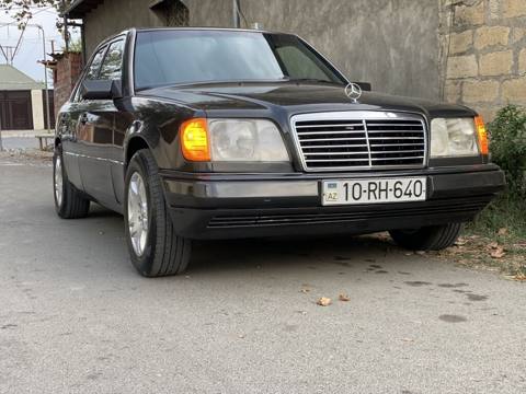 Mercedes-Benz E-Class W124 sedan Maror karopka kandisaner idiyal — Goranboy