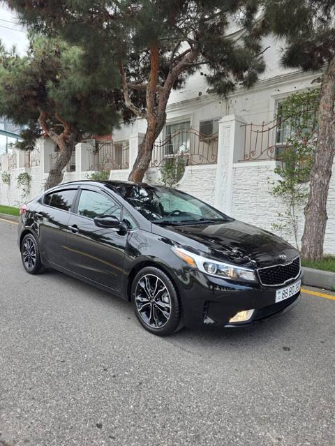 Kia Forte: 1.6 l 2017 il Sedan — Baku
