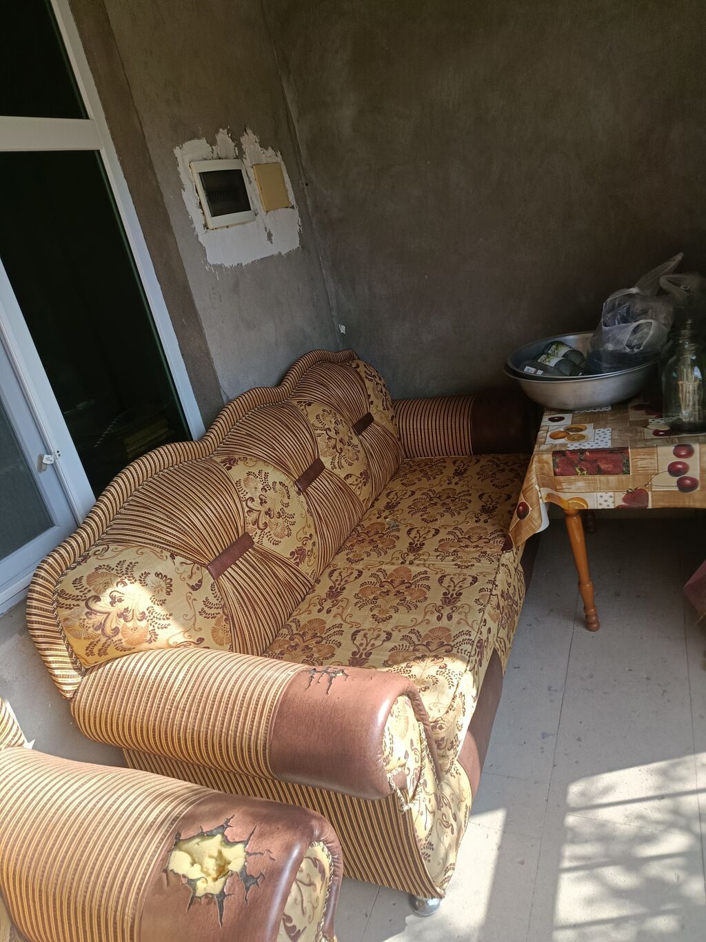 İşlənmiş, Klassik divan, Divan — Yumşaq mobilya dəstləri, Bakı (2)