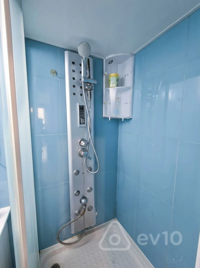 For rent: 3-room apartment (old building), 70 m² — Mənzil, Bakı (8)