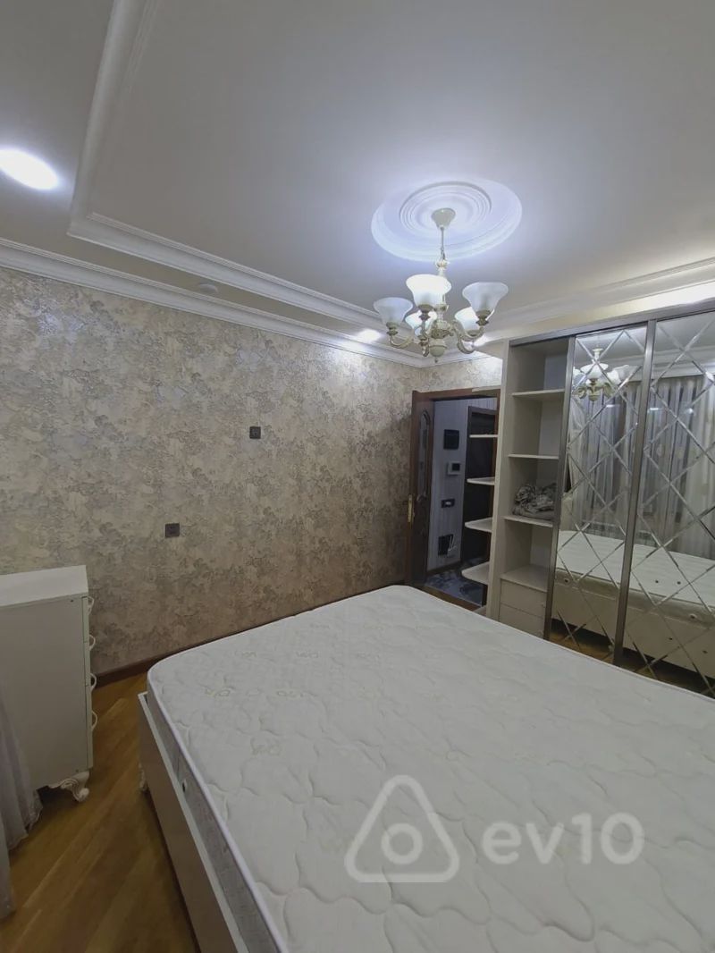 For rent: 2-room apartment (old building), 70 m² — Mənzil, Bakı (7)
