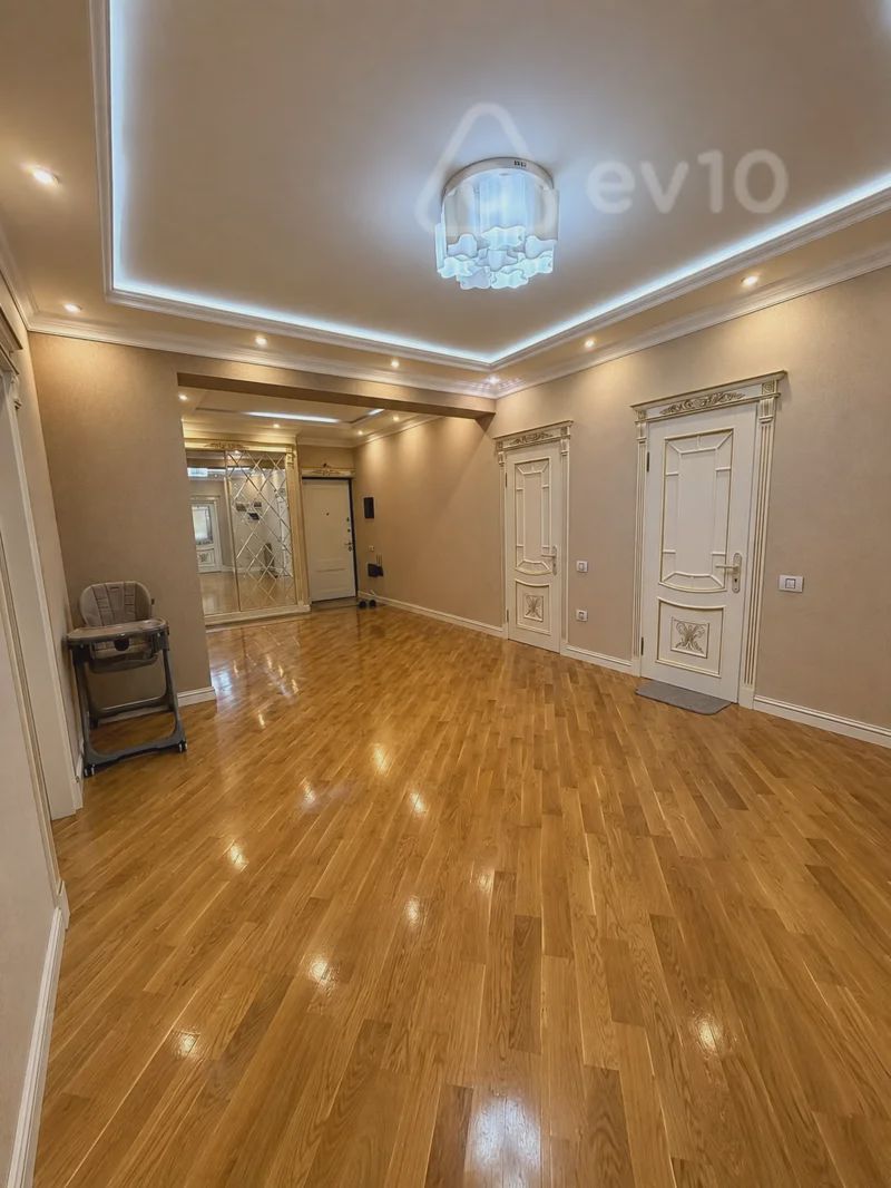 For sale: 3-room apartment (new building), 133 m² — Mənzil, Bakı (2)