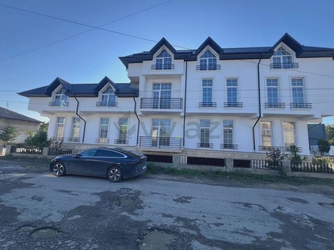 For rent: 4-room commercial property, 1 600 m² — Əmlak, Quba (4)