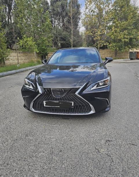 Lexus ES 300h, 2021 il, 250000 km, 2.5 L — 49 500 ₼ · Baku · Avtomobillər Lexus ES 300h, 2021 il, 250000 km, 2.5 L — Baku