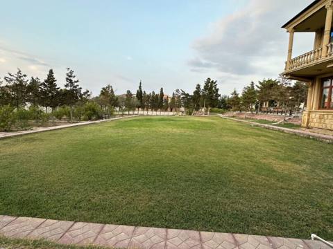 10 otaqlı Ev/villa satılır Bakı, Sabunçu, Baki Seheri Sabuncu Rayonu — 3 500 000 ₼ · 5+ комн. · 1000 м² · Баку, Sabunçu · Ev, villa 10 otaqlı Ev/villa satılır Bakı, Sabunçu, Baki Seheri Sabuncu Rayonu — Баку