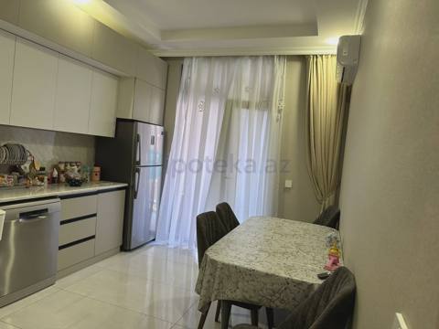 Satılır: 2 Otaq, Yeni tikili, Binəqədi r., 7-ci mkr q., 88.00 m² — 300 000 ₼ · Baku · Mənzil Satılır: 2 Otaq, Yeni tikili, Binəqədi r., 7-ci mkr q., 88.00 m² — Baku