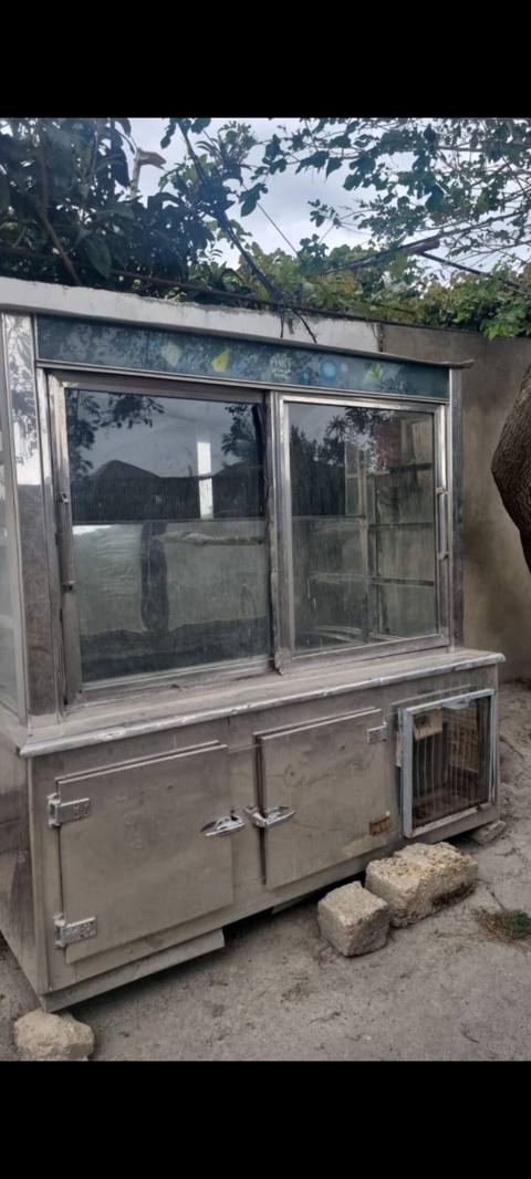 Et soyuducusu satılır. 950 azn. Ünvan Yeni Ramana Nigaz — 950 ₼ · Sumgayit · Soyuq vitrini Et soyuducusu satılır. 950 azn. Ünvan Yeni Ramana Nigaz — Sumgayit