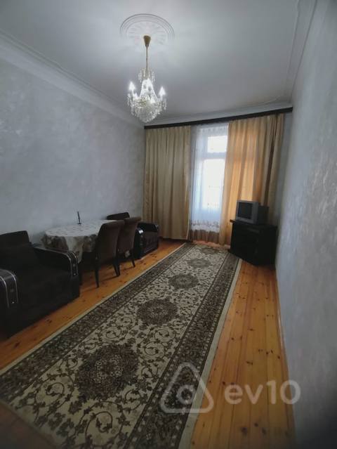 3 otaqlı mənzil, 70 m², Sirin Mirzeyev 111 — kirayə — Baku