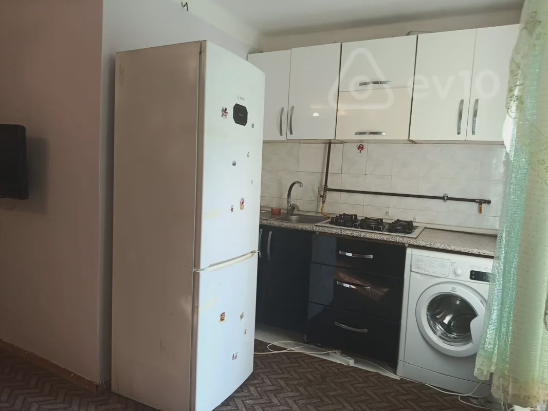 For rent: 1-room apartment (old building), 30 m² — Mənzil, Bakı (3)