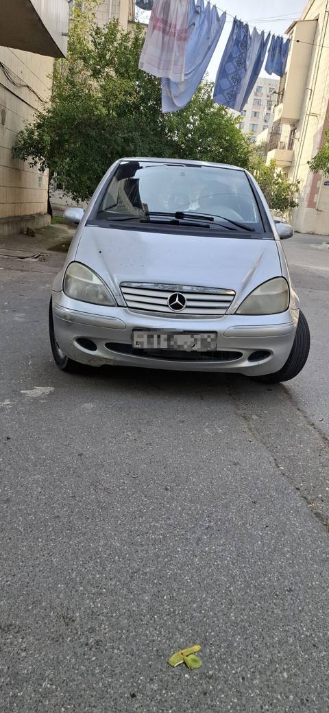 Mercedes-Benz A-Class (W168) hetçbek - Kuzov: 5 qapı, gümüşü rəng — 3 200 ₼ · Baku · Avtomobillər Mercedes-Benz A-Class (W168) hetçbek - Kuzov: 5 qapı, gümüşü rəng — Baku