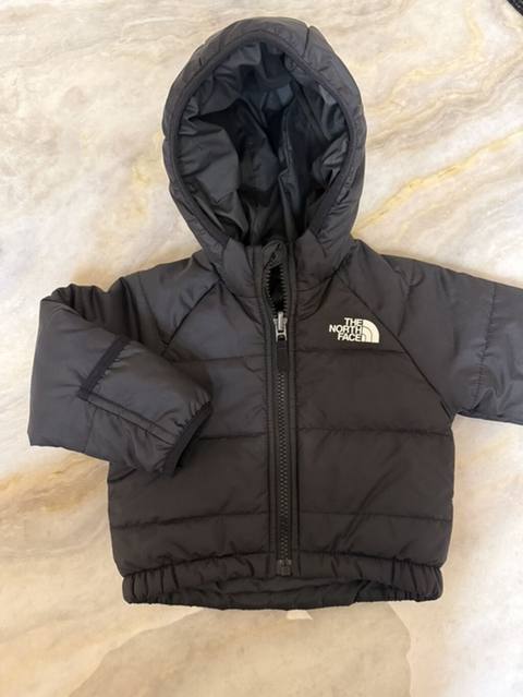 The North Face uşaq gödəkçəsi. 6-12 ay — Bolalar uchun hammasi