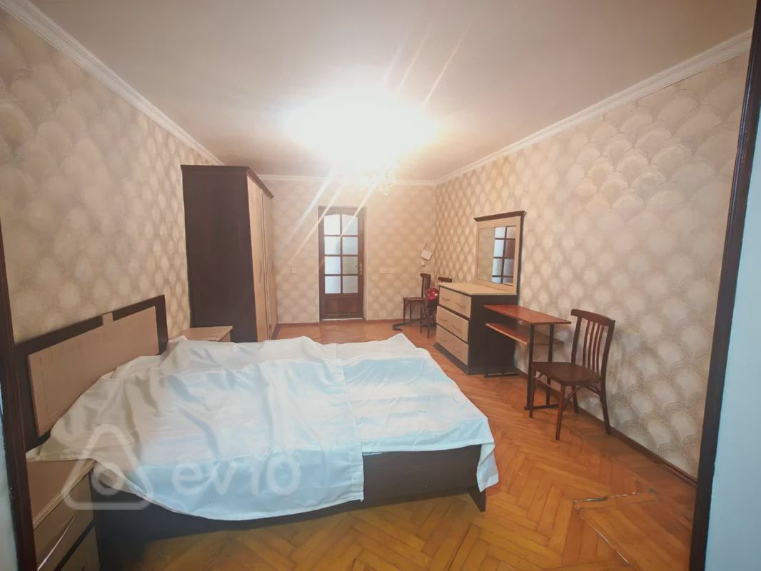 For sale: 3-room apartment (old building), 80 m² — Mənzil, Bakı (9)