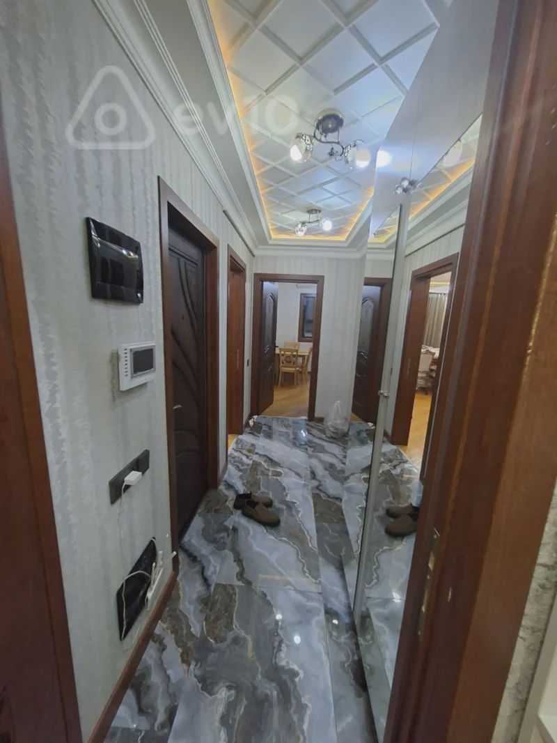 For rent: 2-room apartment (old building), 65 m² — Mənzil, Bakı (3)