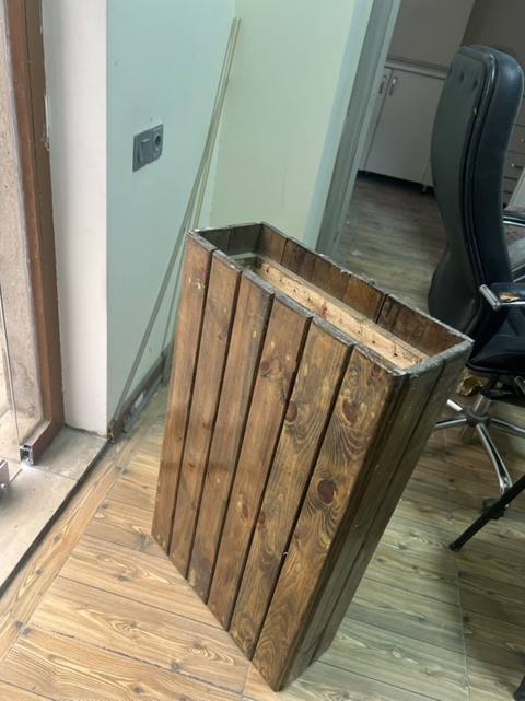 Taxta dekorativ çiçək qabı/planter qutusu - Material: təbii taxta — 40 ₼ · Баку · Bitki qabları Taxta dekorativ çiçək qabı/planter qutusu - Material: təbii taxta — Баку