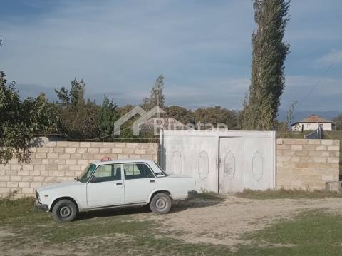 Satılır 5 otaqlı həyət evi / bağ evi 137 m², Şəki rayonu — Bakı