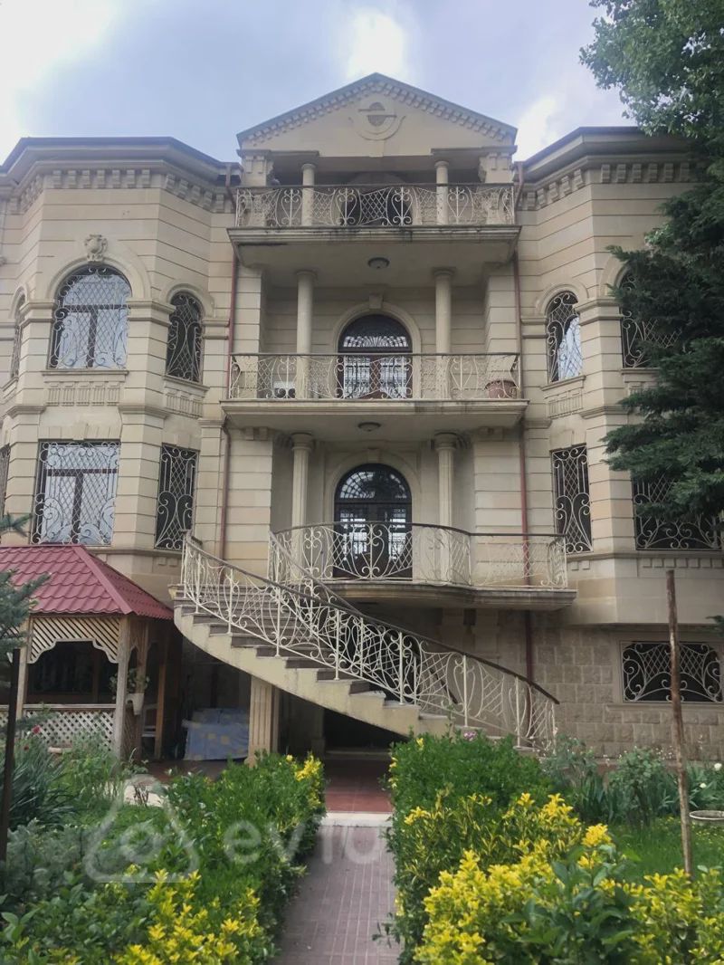 For sale: house / Cottage / Villa, 800 m² — Ev, villa, Bakı
