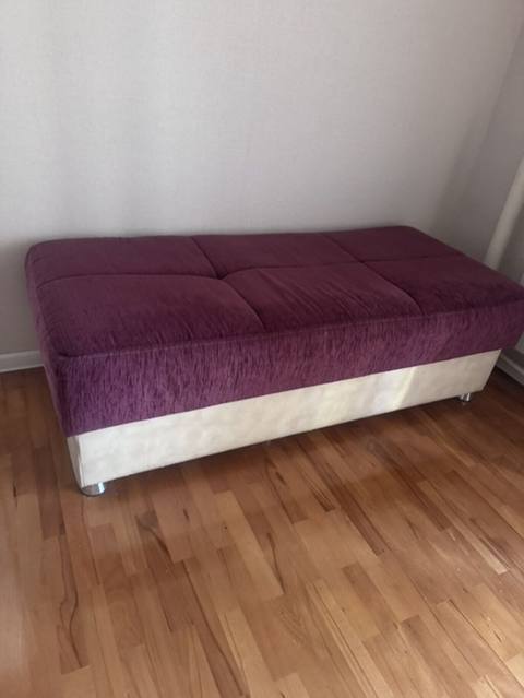 Divan-taxt (bir nəfərlik) - Ölçülər: uzunluq təxminən 1.37 m, en 61 — Баку