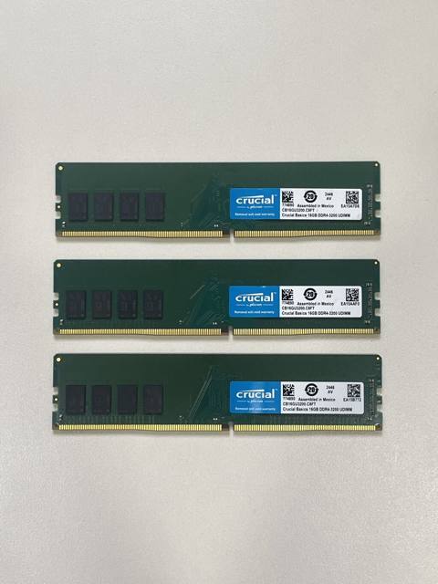 Operativ yaddaş (RAM) Crucial, 16 GB, 3200 Mhz, DDR4, PC üçün, İşlənmiş — Baku