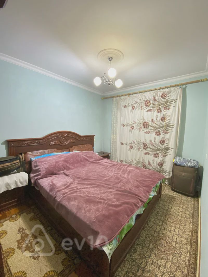 For sale: 3-room apartment (old building), 74 m² — Mənzil, Bakı (6)