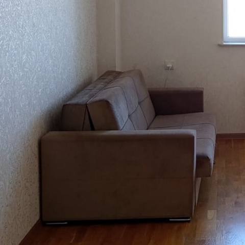 Divan satılır - Rəng: qəhvəyi/bej tonlarında - Material: yumşaq parça — Дивандар (Жұмсақ жиһаз)