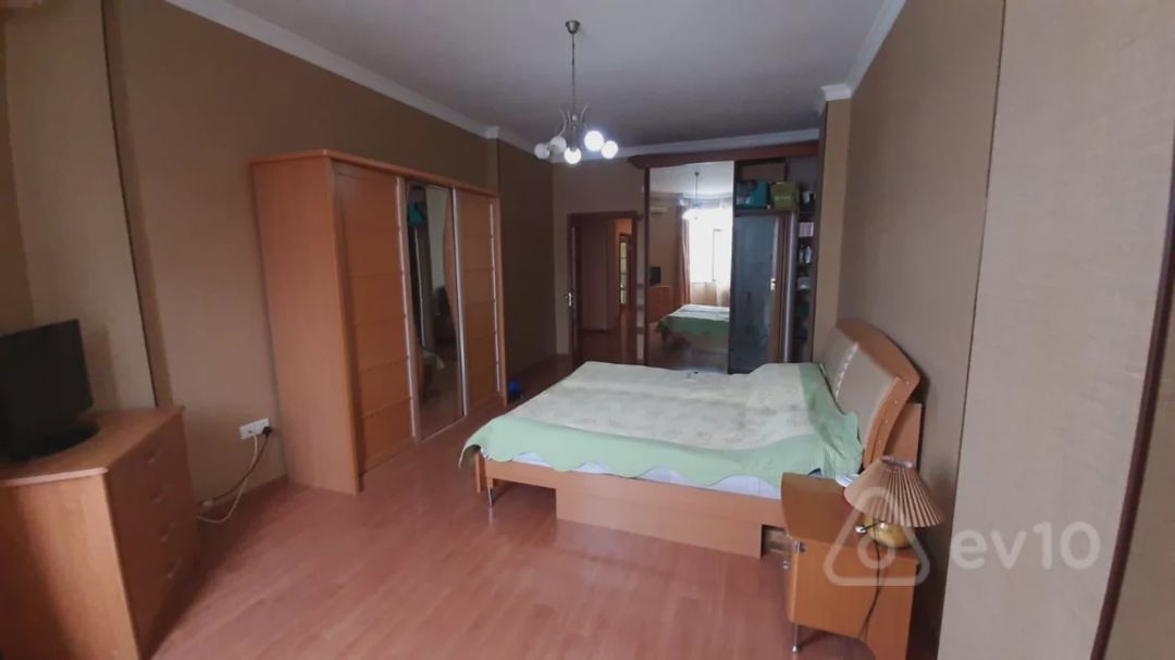 For sale: 4-room apartment (new building), 197 m² — Mənzil, Bakı (2)