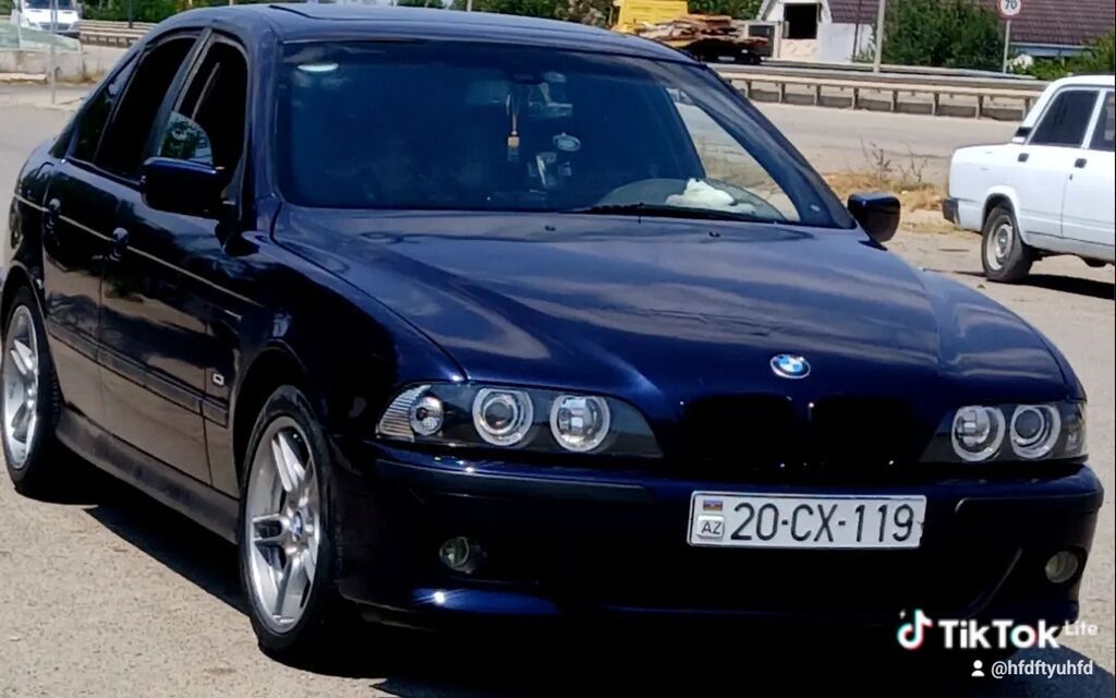 BMW 5 series: 2 l 1997 il Sedan