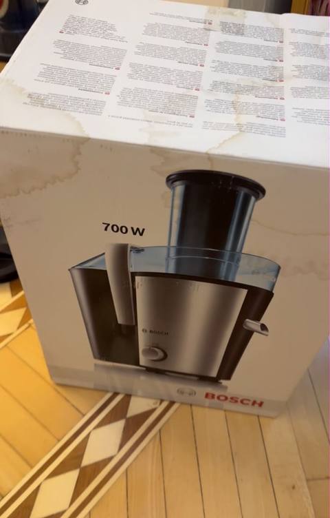 Bosch şirəçəkən – 700 W - Güc: 700 W – sərt meyvə-tərəvəzləri sürətlə — 180 ₼ · Самух · Şirə sıxaçları Bosch şirəçəkən – 700 W - Güc: 700 W – sərt meyvə-tərəvəzləri sürətlə — Самух
