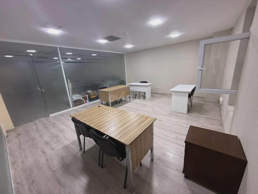 For rent: 1-room office, 30 m² — Ofis, Bakı (10)