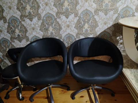Salon Əşyaları Satılır: kreslonun biri 150 manat. Maştağa — Sumgayit