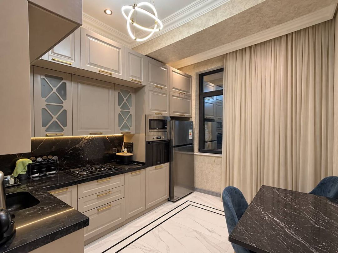 For sale: 3-room apartment (new building), 140 m² — Mənzil, Bakı (9)