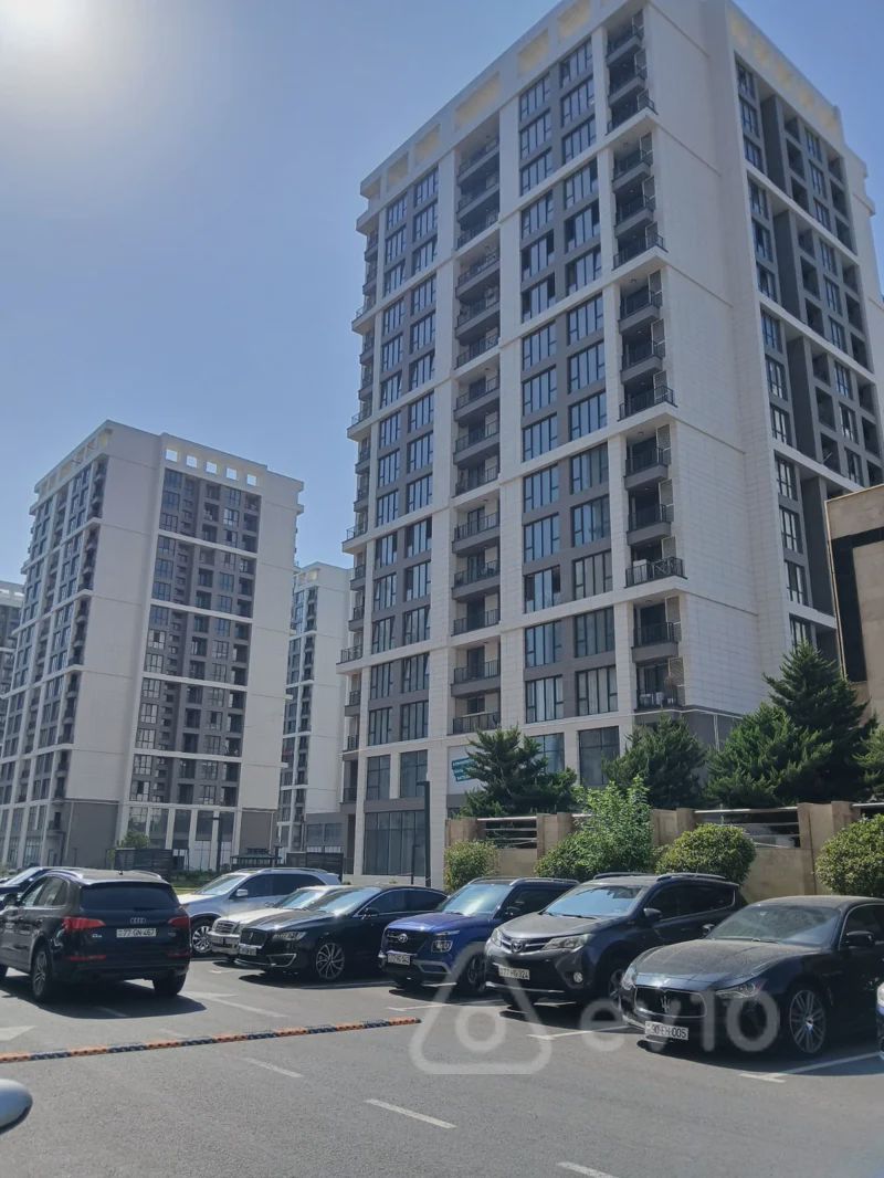 For sale: 4-room apartment (new building), 173 m² — Mənzil, Bakı