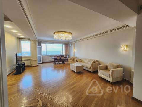 3 otaqlı mənzil, 176 m², Bünyad Sərdarov küç — kirayə — 1 500 ₼ · 3 бөлме · 176 m² · 7/8 қабат · Баку, Səbail · Mənzil 3 otaqlı mənzil, 176 m², Bünyad Sərdarov küç — kirayə — Баку
