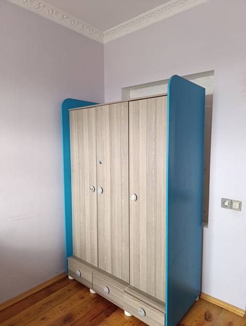 Uşaq/yeniyetmə otağı üçün üç qapılı paltar dolabı - Dizayn: Açıq — 320 ₼ · Baku · Şkaflar Uşaq/yeniyetmə otağı üçün üç qapılı paltar dolabı - Dizayn: Açıq — Baku