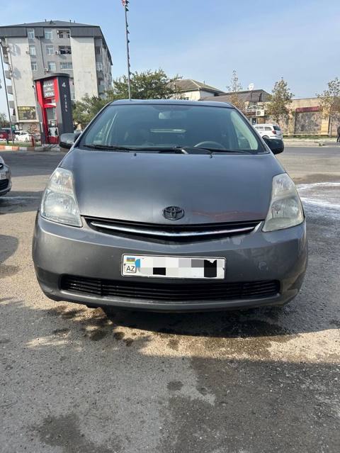 Toyota Prius: 1.5 l 2007 il Sedan — 1 000 ₼ · 2007 · Khirdalan · Avtomobillər Toyota Prius: 1.5 l 2007 il Sedan — Khirdalan