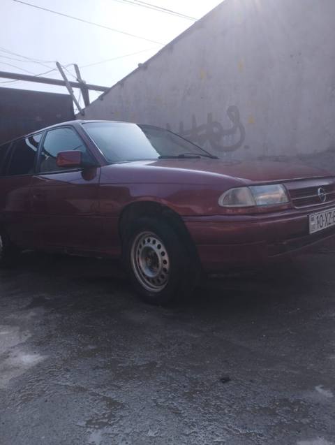 Satılır Opel Astra Caravan (universal), tünd qırmızı rəng — 2 800 ₼ · 1994 · Bakı · Avtomobillər Satılır Opel Astra Caravan (universal), tünd qırmızı rəng — Bakı