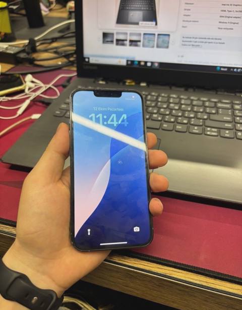 Apple iPhone 13 Pro, 6 GB