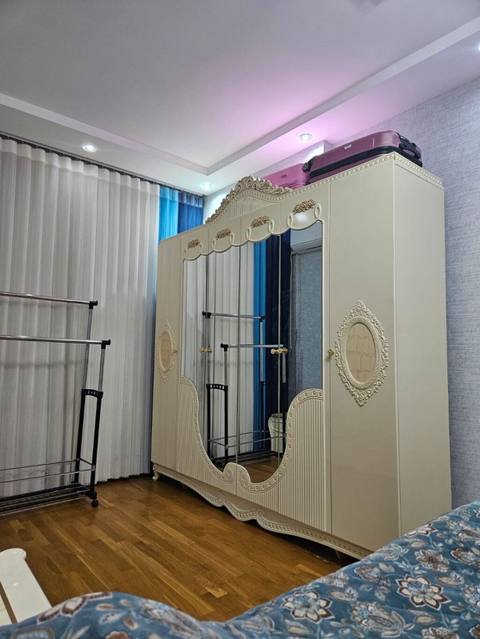 Klassik üslublu yataq otağı dəsti Tərkibi: - 2 nəfərlik çarpayı — Baku