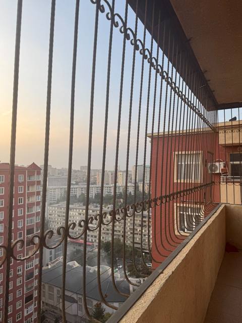 Balkon məhəccəri, Dəmir — Bakı
