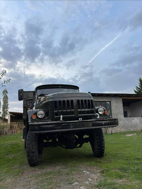 ZIL 131, 6.0 L, 1978 il, 356 800 km — Shaki