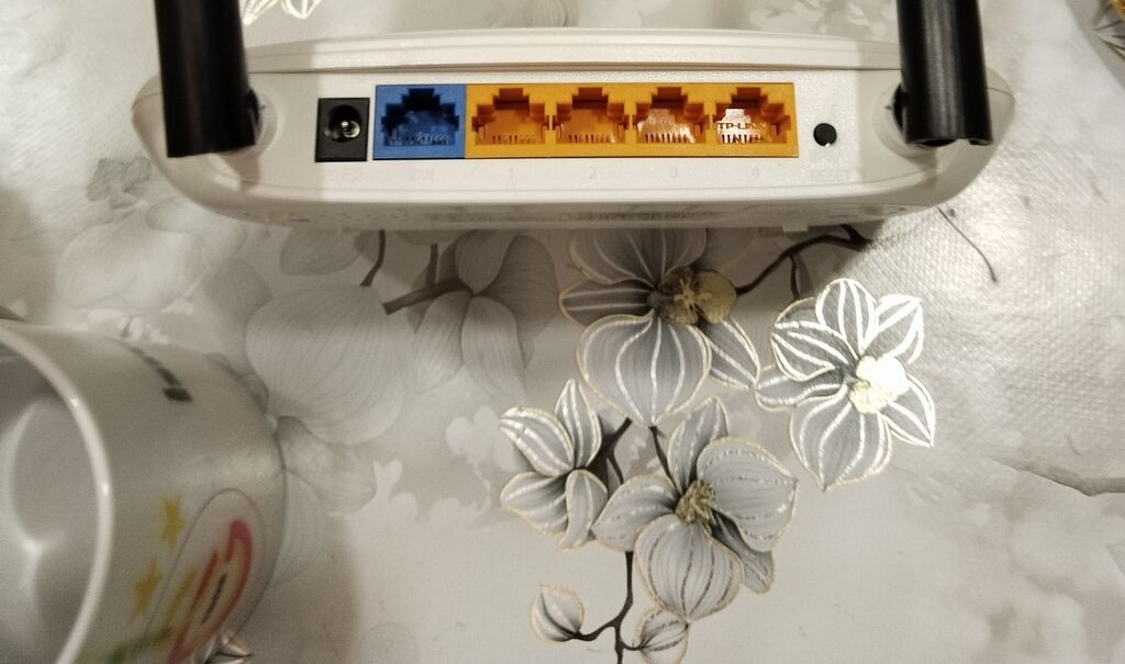TP-Link Wi‑Fi router Xüsusiyyətlər: - 2 ədəd güclü xarici antena – ev — Şəbəkə və server avadanlığı, Bakı