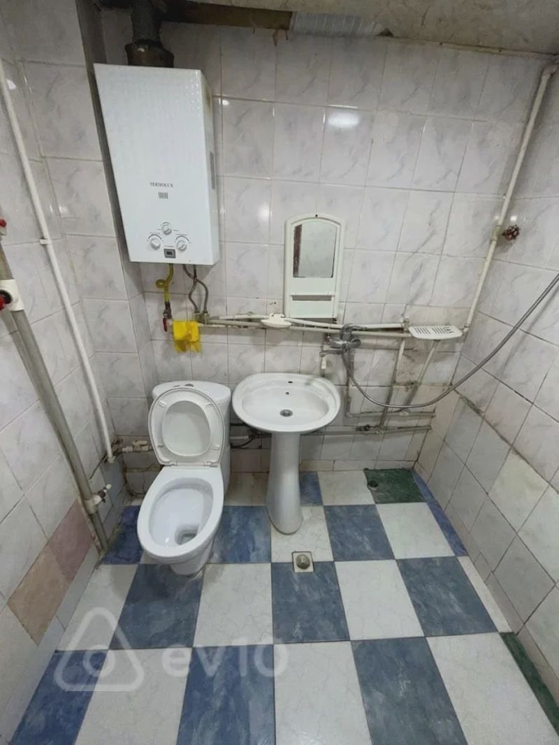 For rent: 1-room apartment (old building), 32 m² — Mənzil, Bakı (6)