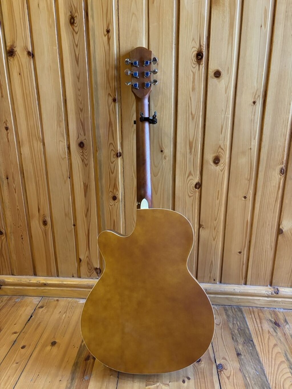 Aköstik gitara – kəsikli (cutaway) korpuslu model - Korpus: jumbo/GA — Gitarlar və digər simli alətlər, Gəncə (3)