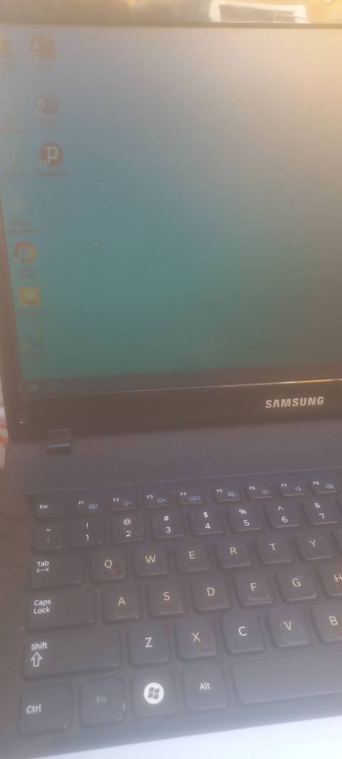 Samsung noutbuk - Brend/model: Samsung (klaviatura üzərində Windows — 80 ₼ · Bakı · Samsung Samsung noutbuk - Brend/model: Samsung (klaviatura üzərində Windows — Bakı
