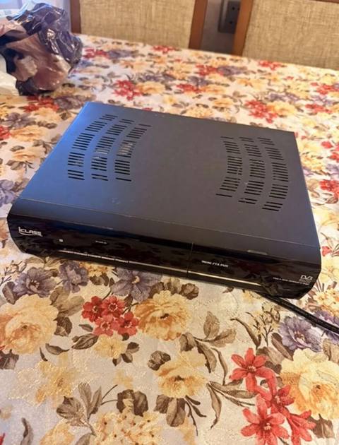 İclass DVB peyk qəbuledicisi - Model: iClass (Dvb/fta) - Funksiya — 10 ₼ · Дигях · Rəqəmsal və peyk TV İclass DVB peyk qəbuledicisi - Model: iClass (Dvb/fta) - Funksiya — Дигях