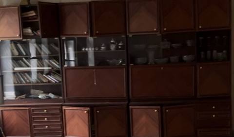 Taxta divar vitrini və saxlama sistemi - Klassik dizaynlı, qoz rəngli — Zaqatala