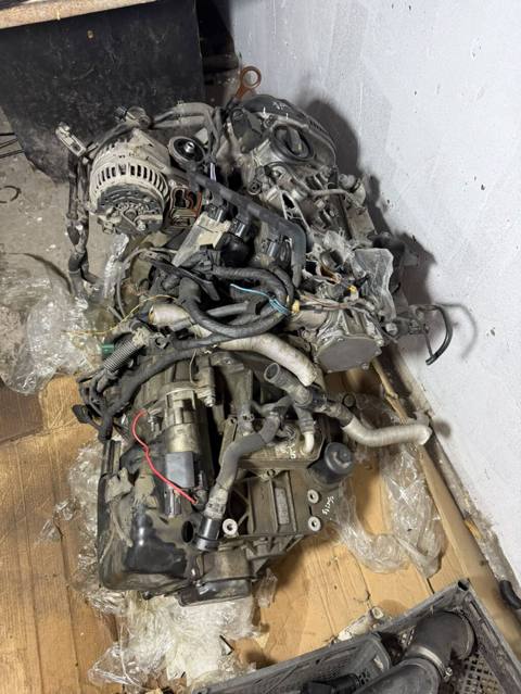 Karobka sorusmayin Volkswagen muherrikleri (yalniz qeyd olunan — Bakı