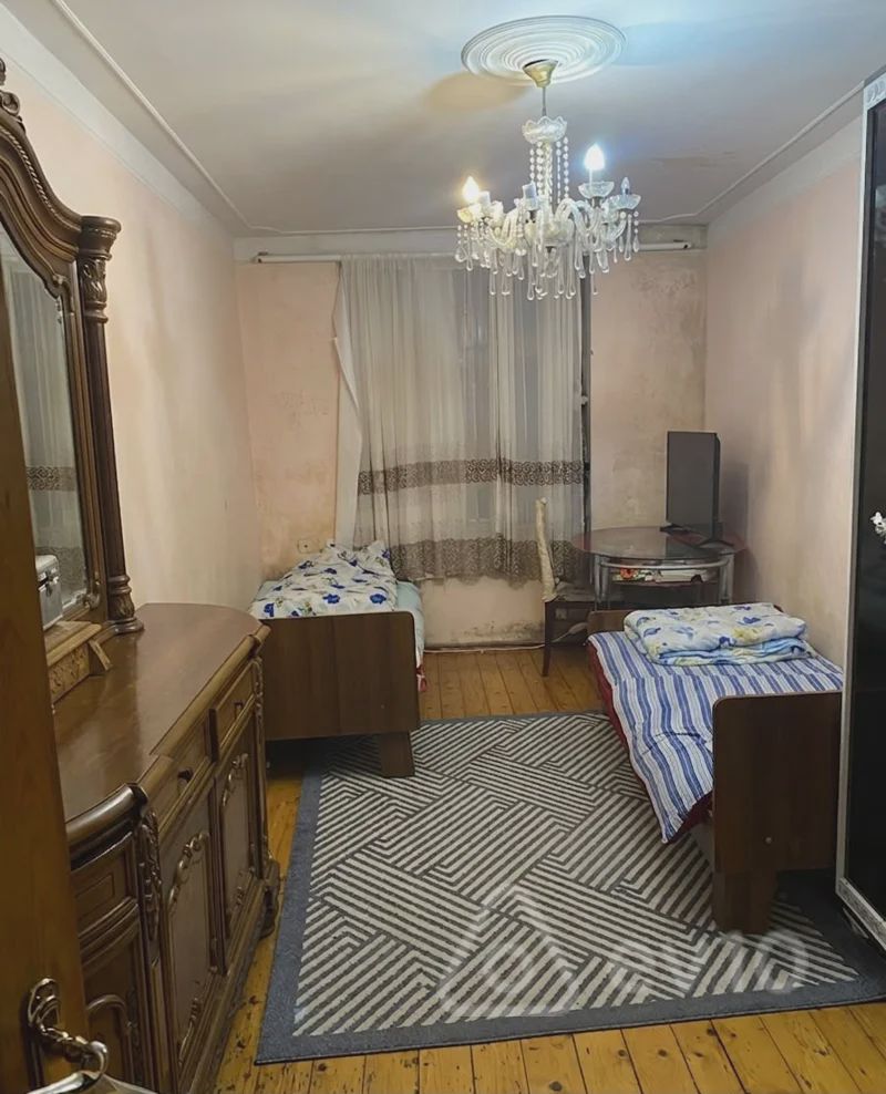 For sale: 3-room apartment (old building), 70 m² — Mənzil, Bakı (8)