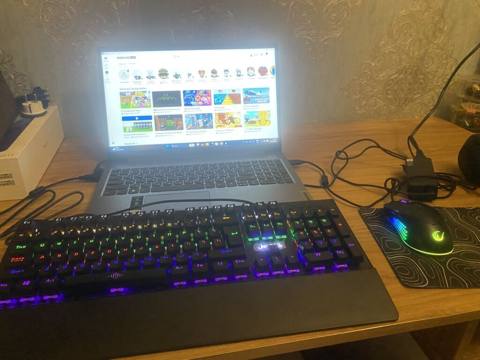 Ter temiza zavoddu 1 ay yarimdi alinib Lenovo IdeaPad Slim 3 Intel — 850 ₼ · Баку · Digər notbuklar Ter temiza zavoddu 1 ay yarimdi alinib Lenovo IdeaPad Slim 3 Intel — Баку