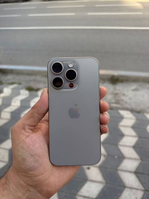IPhone 15 Pro, Space Gray, Face ID — Баку